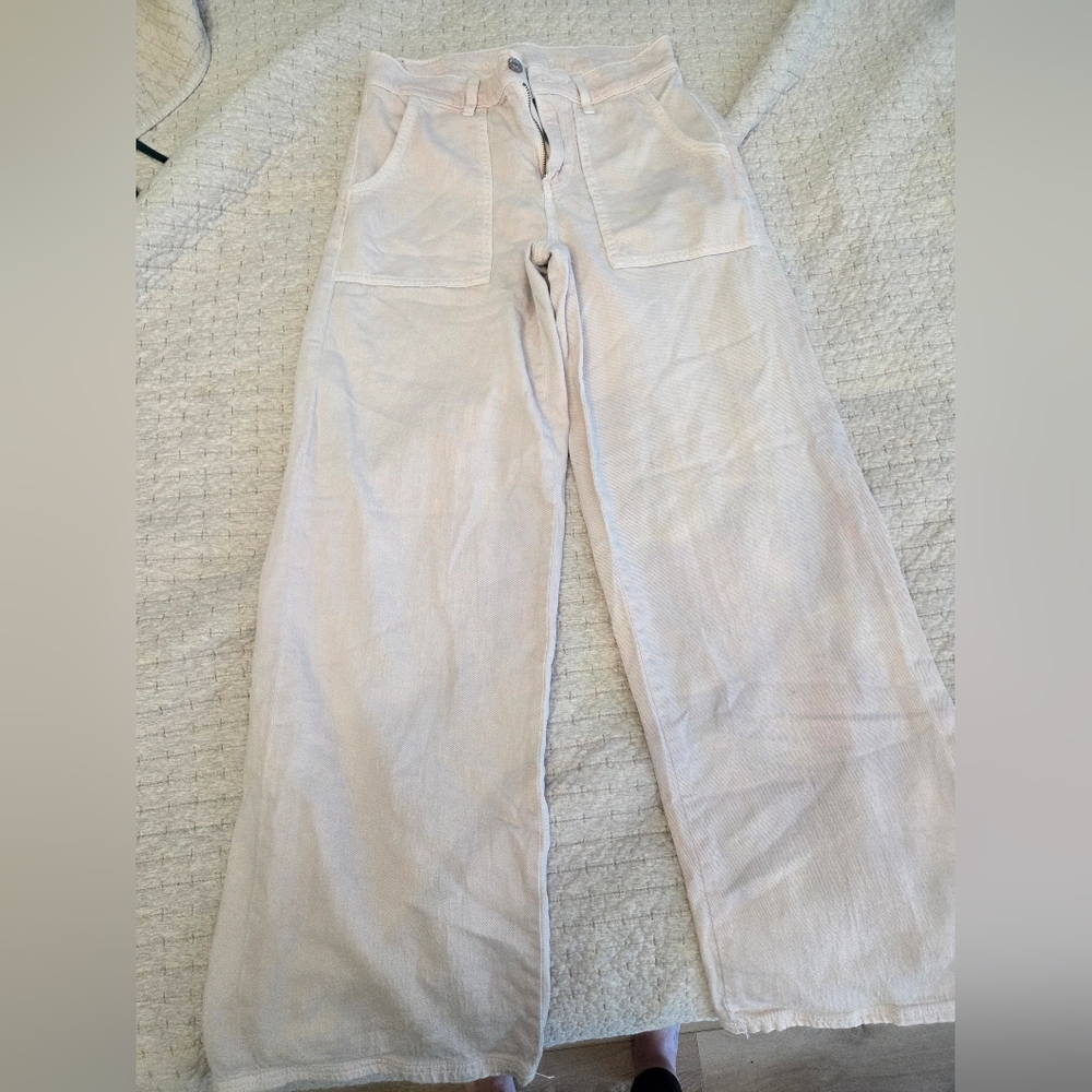 American Eagle Light Cream Jeans